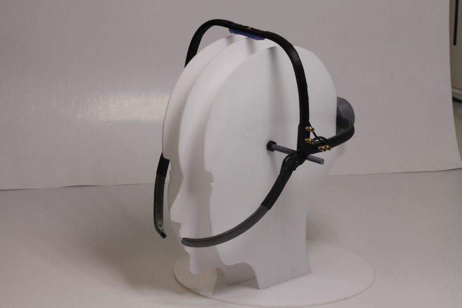 Speech therapy device, image 1